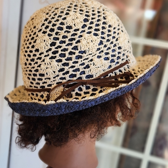 Anthropologie Accessories - Anthropologie PINS AND NEEDLES Crochet & Straw‎ Hat